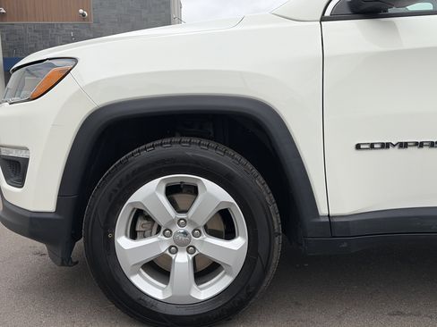 Used 2021 Jeep Compass Latitude w/ Convenience Group AWD/4WD image 10
