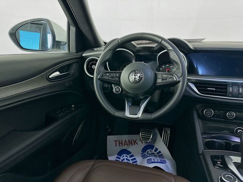 Used 2023 Alfa Romeo Stelvio Ti AWD/4WD image 31
