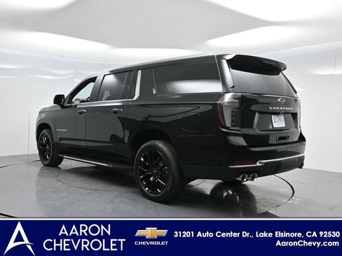 New 2026 Chevrolet Suburban Premier image 4