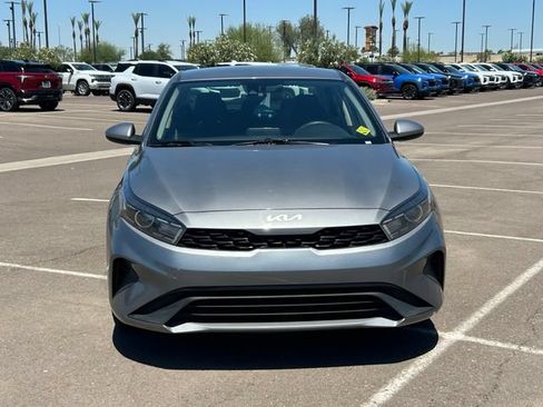 Used 2024 Kia Forte LXS FWD image 8
