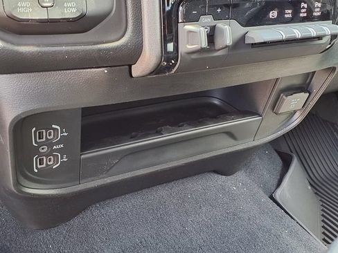 New 2026 RAM 2500 Tradesman AWD/4WD image 12