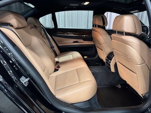 Used 2014 BMW 740Li xDrive image 10