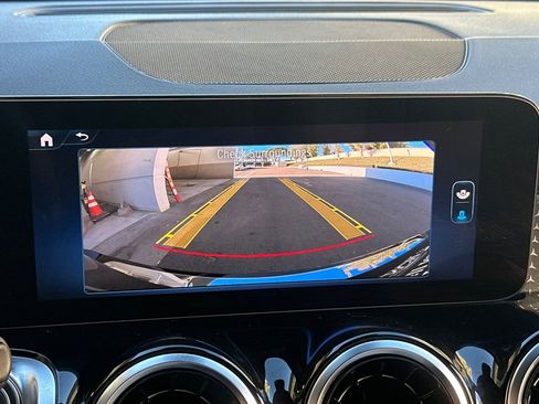 Certified 2026 Mercedes-Benz GLB 250 image 17