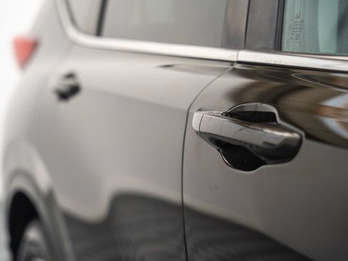Used 2018 Honda CR-V EX image 17