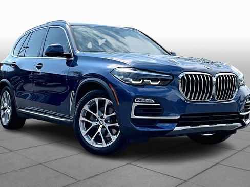 Used 2021 BMW X5 sDrive40i w/ Premium Package image 2