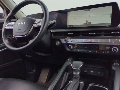 Used 2025 Kia Telluride S FWD image 10