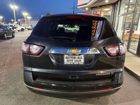 Used 2015 Chevrolet Traverse LT w/ Style and Technology Package image 4