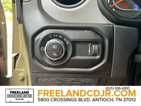 New 2025 Jeep Gladiator Willys image 21