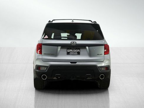 Used 2023 Honda Passport EX-L image 4