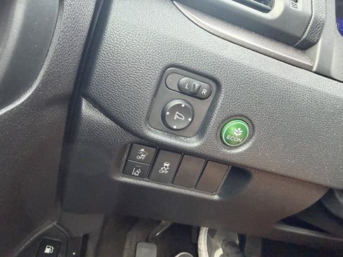 Used 2022 Honda Pilot Sport image 16
