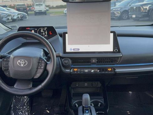 Certified 2024 Toyota Prius XLE image 13