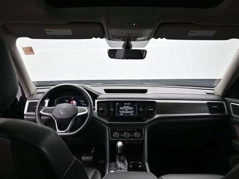 Used 2023 Volkswagen Atlas SE w/ Panoramic Sunroof Package FWD image 28