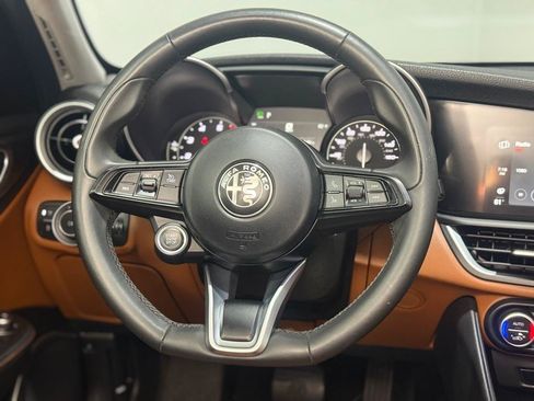 Used 2020 Alfa Romeo Giulia Ti AWD/4WD image 16