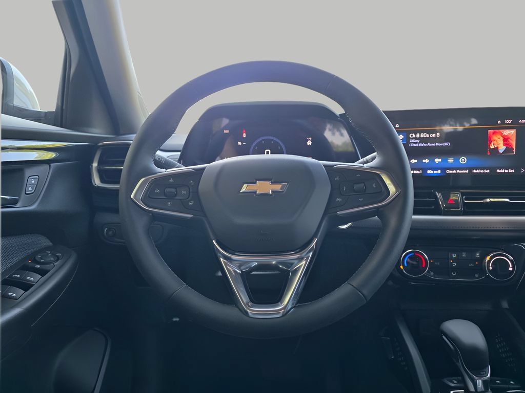 New 2026 Chevrolet TrailBlazer LT w/ LT Cold Weather Package FWD image 16