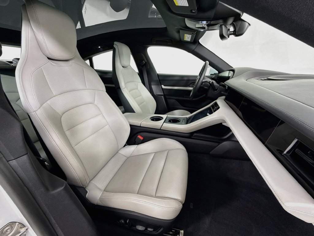Certified 2022 Porsche Taycan RWD image 28