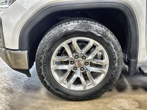 Used 2022 GMC Sierra 1500 SLT image 32