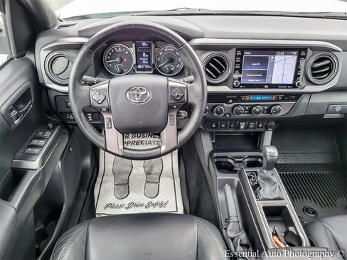 Used 2023 Toyota Tacoma TRD Off-Road w/ TRD Premium Off Road Package image 13