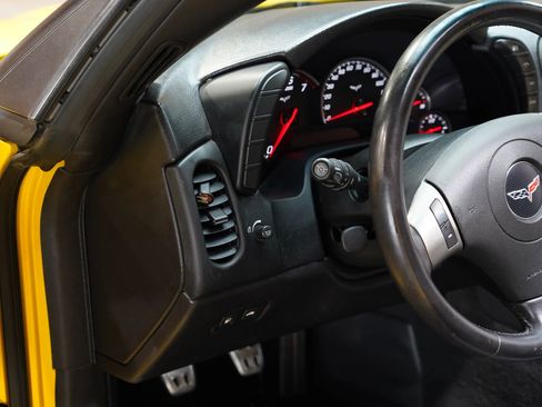 Used 2009 Chevrolet Corvette Coupe w/ Preferred Equipment Group image 46