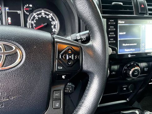 Certified 2022 Toyota 4Runner TRD Off-Road Premium image 21