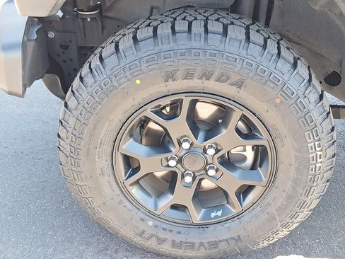 Used 2022 Jeep Wrangler Unlimited Sport AWD/4WD image 32
