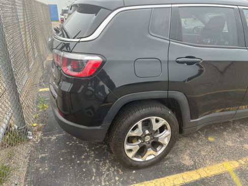 Used 2019 Jeep Compass Limited AWD/4WD image 15