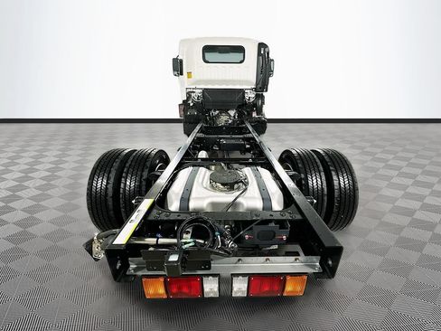 New 2026 Isuzu NPR RWD image 5