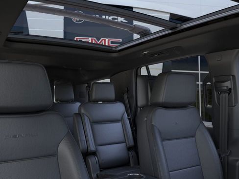 New 2026 GMC Yukon Denali w/ Denali Reserve Package AWD/4WD image 24