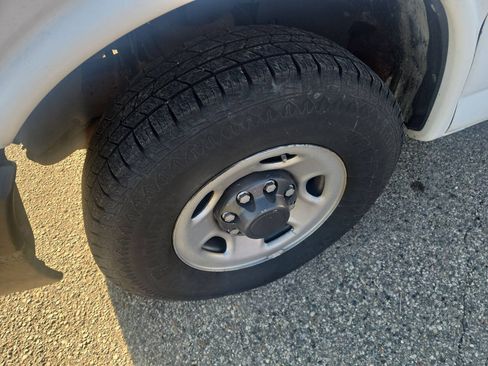 Used 2007 Chevrolet Express 2500 RWD image 11