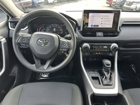 Used 2024 Toyota RAV4 LE image 10