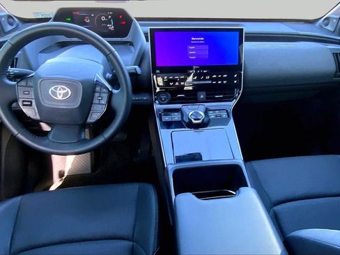 Used 2023 Toyota bZ4X AWD w/ Weather Package image 15
