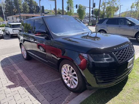 Used 2021 Land Rover Range Rover image 1