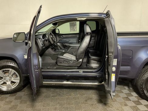 Used 2018 Chevrolet Colorado Z71 w/ Centennial Edition image 29