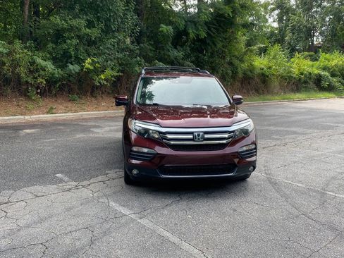 Used 2016 Honda Pilot Touring image 2