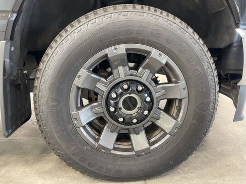 Used 2024 Ford F250 Lariat image 13