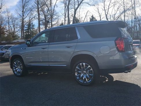 Used 2024 GMC Yukon Denali w/ Advanced Technology Package image 6