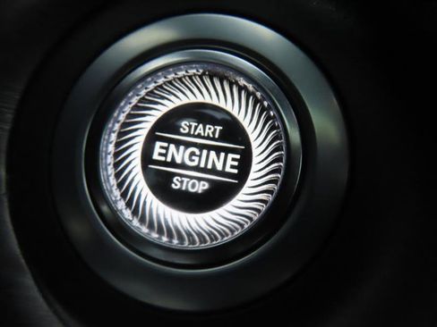 Used 2018 Mercedes-Benz S 560 Sedan image 21