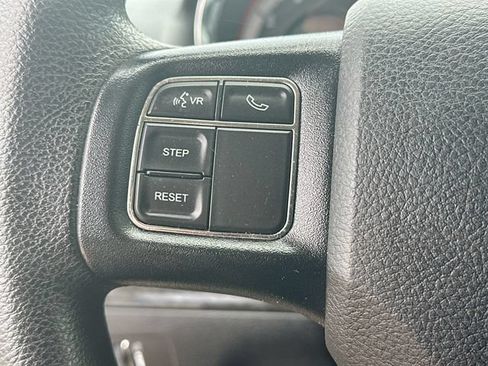 Used 2018 Dodge Grand Caravan SE w/ UConnect Hands-Free Group FWD image 41