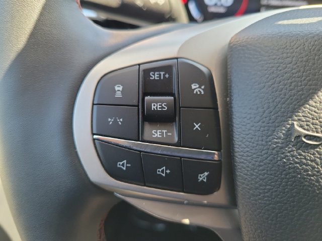 Used 2026 Ford Explorer Active w/ Active Comfort Package RWD image 5