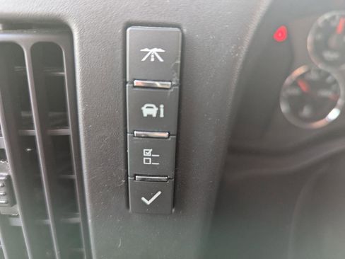 Certified 2024 Chevrolet Express 2500 w/ Driver Convenience Package image 22