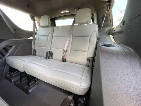 Used 2021 GMC Yukon SLT RWD image 45