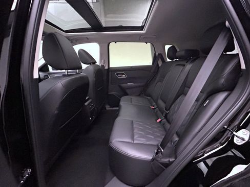 New 2026 Nissan Rogue Platinum w/ Platinum Premium Package AWD/4WD image 11
