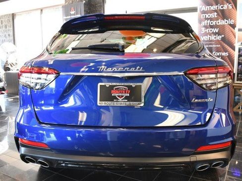 Used 2022 Maserati Levante Modena AWD/4WD image 15