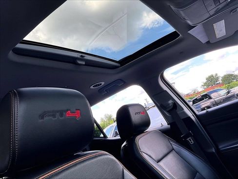 Used 2023 GMC Acadia AT4 w/ Preferred Package AWD/4WD image 23