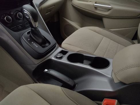 Used 2015 Ford Escape SE image 26