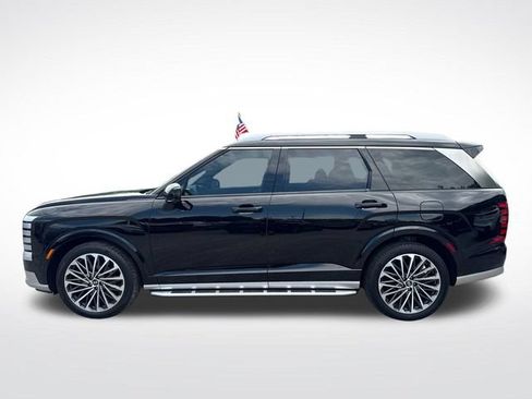 Used 2026 Hyundai Palisade Calligraphy FWD image 2
