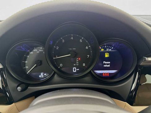 New 2026 Porsche Macan AWD/4WD image 16