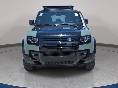 New 2026 Land Rover Defender 110 Trophy Edition AWD/4WD image 2