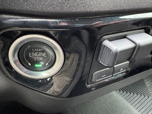 Used 2024 Chevrolet Silverado 2500 LT image 23