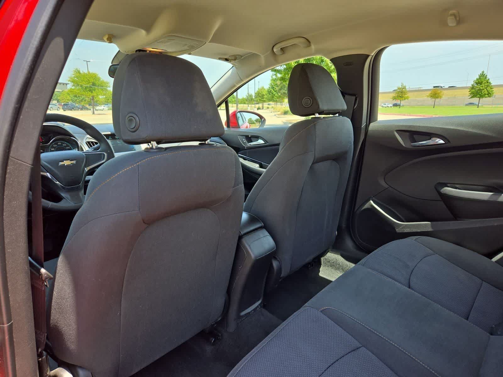 Used 2018 Chevrolet Cruze LS FWD image 16