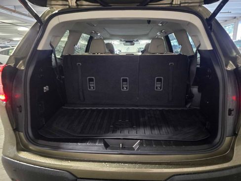 Used 2024 Subaru Ascent Limited w/ Technology Package image 19